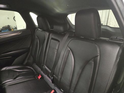 Used 2017 Lincoln MKC Premiere image 13