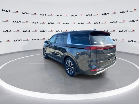 Certified 2024 Kia Carnival EX FWD image 6
