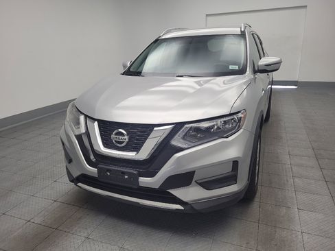 Used 2017 Nissan Rogue S w/ S Appearance Package AWD/4WD image 15