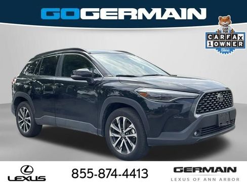 Used 2025 Toyota Corolla Cross XLE AWD/4WD image 10