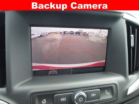 Used 2023 GMC Terrain SLE image 15