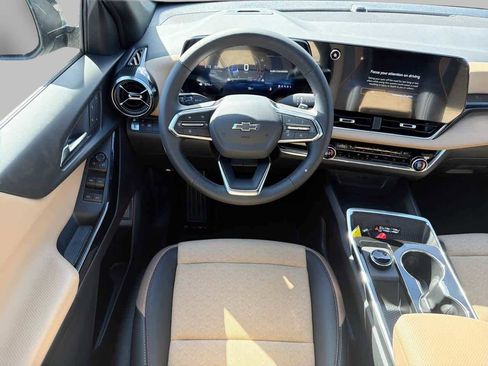 New 2026 Chevrolet Equinox ACTIV w/ Convenience Package III FWD image 12