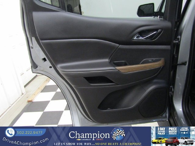 Certified 2023 GMC Acadia SLE w/ Driver Convenience Package FWD image 14
