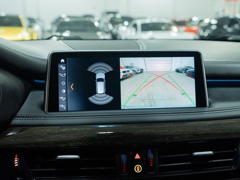 Used 2018 BMW X5 xDrive50i w/ M Sport Package image 50