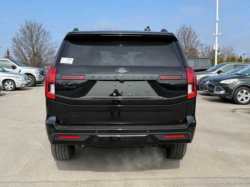 New 2026 Ford Expedition Platinum w/ Stealth Appearance Package image 7