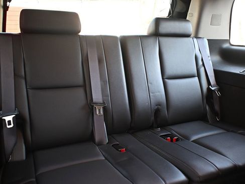 Used 2013 Chevrolet Tahoe LTZ image 15