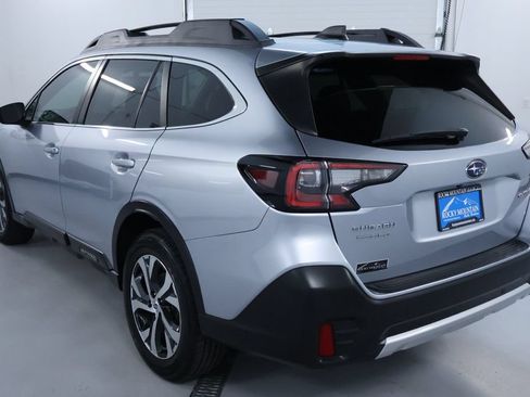Used 2020 Subaru Outback Limited AWD/4WD image 5