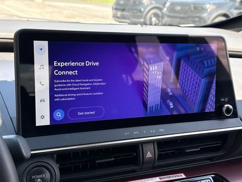 Certified 2024 Toyota Prius Prime FWD image 30