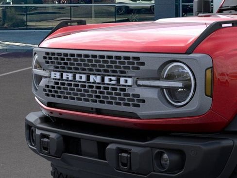 New 2026 Ford Bronco Badlands w/ Sasquatch Package AWD/4WD image 19
