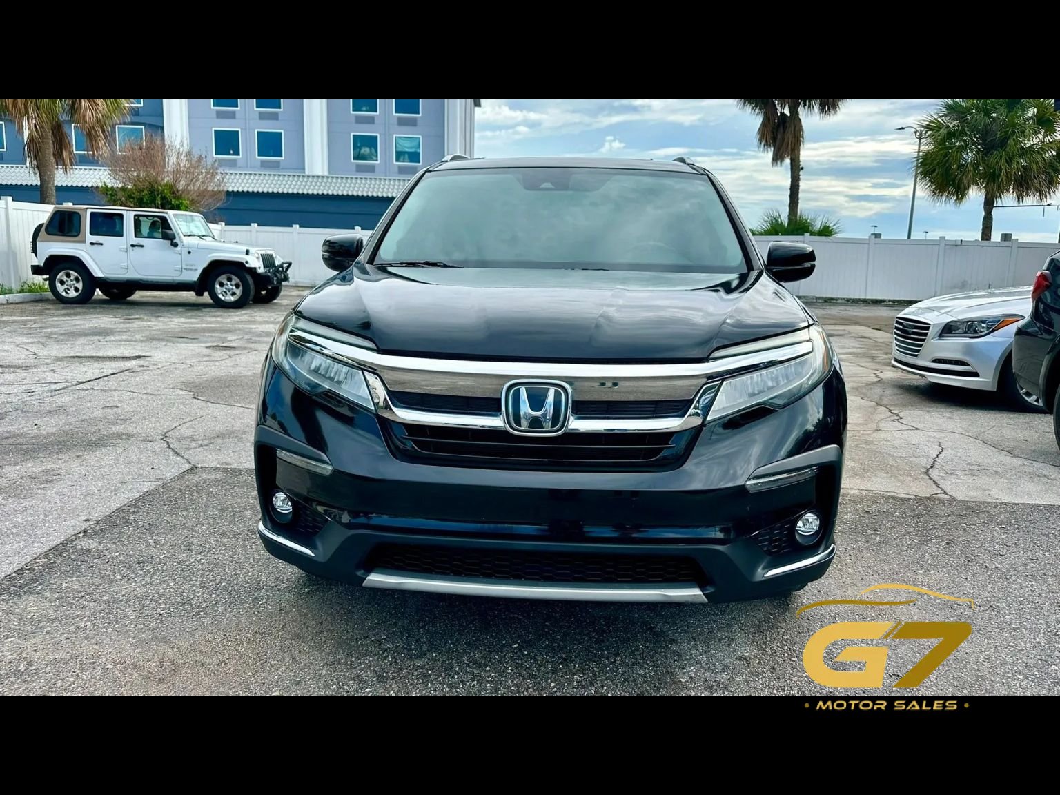 Used 2019 Honda Pilot Touring image 2