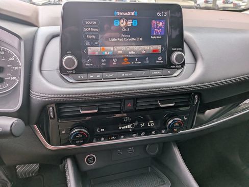 Used 2023 Nissan Rogue SL FWD image 30