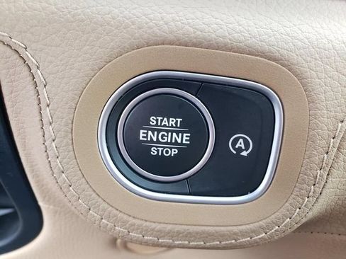 Used 2024 Mercedes-Benz GLS 450 4MATIC image 31