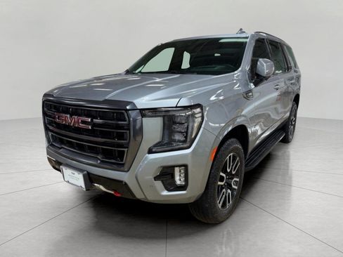 Used 2024 GMC Yukon AT4 w/ Technology Package AWD/4WD image 82