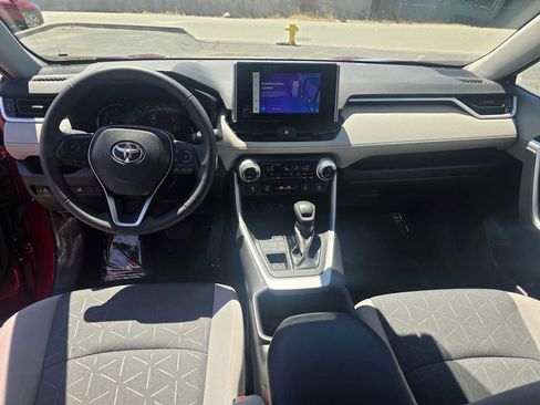 Used 2024 Toyota RAV4 XLE w/ Weather Package AWD/4WD image 18