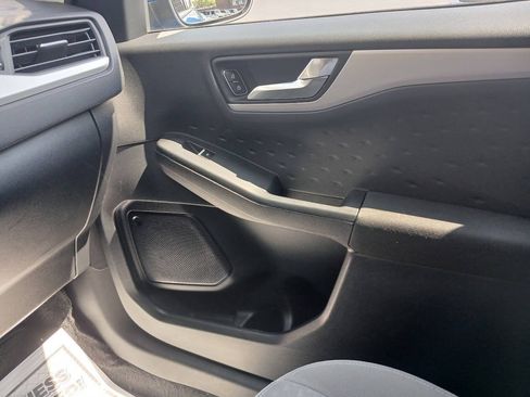 Used 2020 Ford Escape SE AWD/4WD image 4