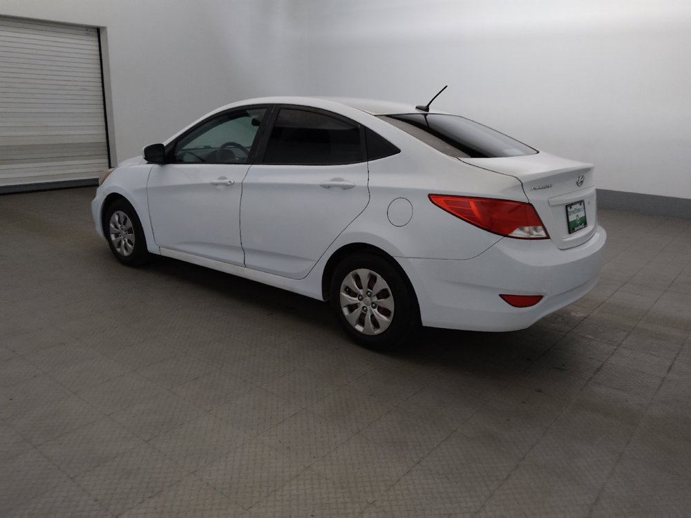 Used 2017 Hyundai Accent SE FWD image 3