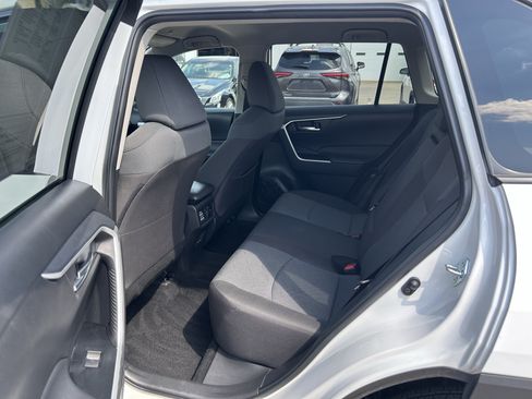 Certified 2025 Toyota RAV4 XLE FWD image 17