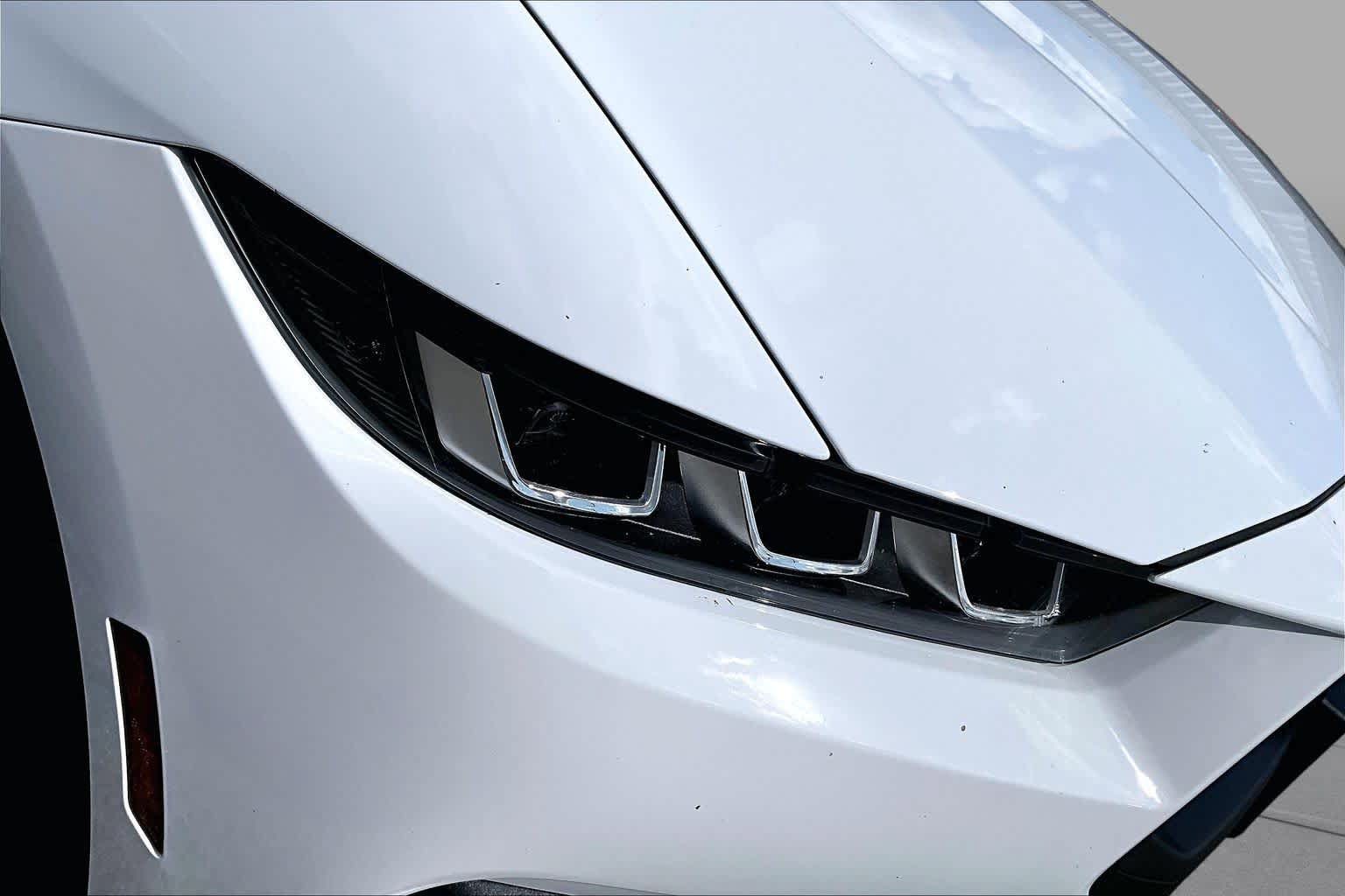 Used 2025 Ford Mustang Coupe RWD image 27