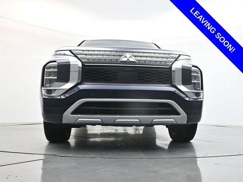 Used 2024 Mitsubishi Outlander SE FWD image 44