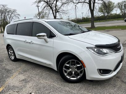 Used 2019 Chrysler Pacifica Limited