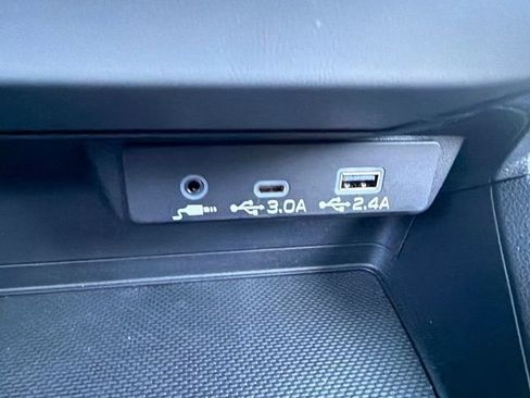 Certified 2025 Subaru Crosstrek 2.0i Premium image 35