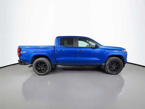Used 2023 Chevrolet Colorado Z71 w/ Z71 Convenience Package 2 AWD/4WD image 5