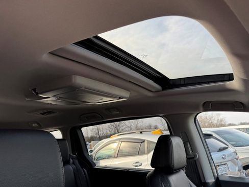 Certified 2023 Honda Odyssey Touring image 7