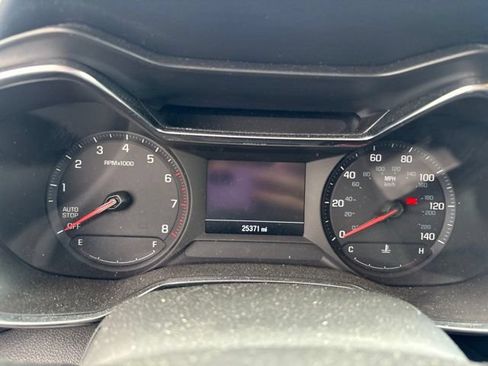 Used 2023 Chevrolet TrailBlazer LT FWD image 12