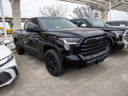 Used 2023 Toyota Tundra SR5 image 6
