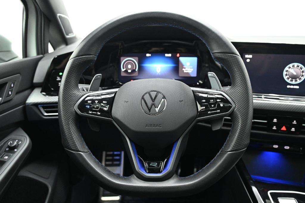 Used 2024 Volkswagen Golf R AWD/4WD image 23