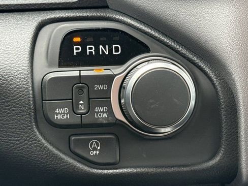 New 2026 RAM 1500 Express AWD/4WD image 17