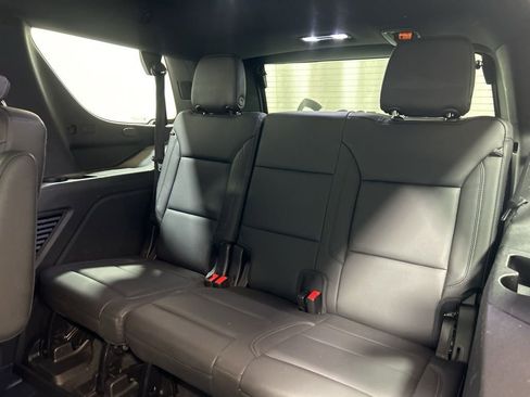 Used 2021 Chevrolet Tahoe Z71 w/ Z71 Signature Package image 22