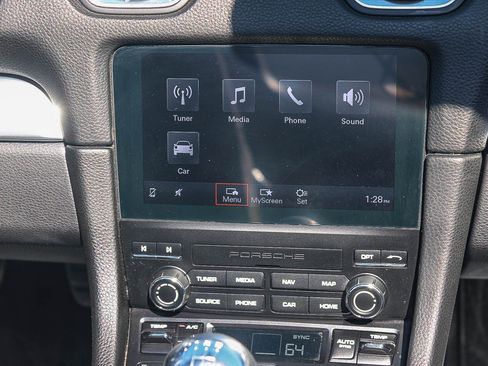 Used 2025 Porsche 718 Boxster RWD image 21