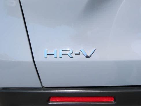 Used 2024 Honda HR-V Sport image 7