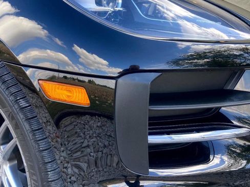 Used 2020 Porsche Macan image 7