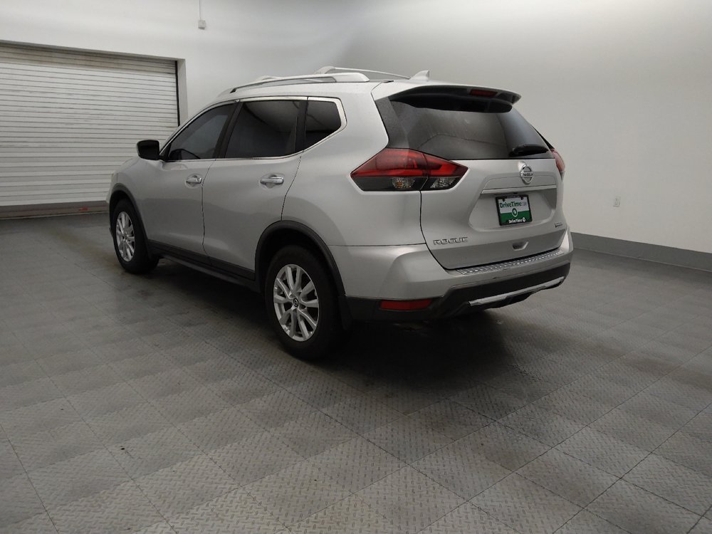 Used 2020 Nissan Rogue S w/ Special Edition Package FWD image 5