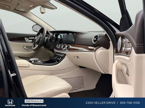 Used 2017 Mercedes-Benz E 300 image 5