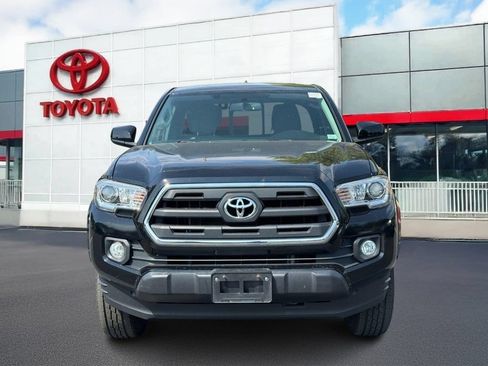 Used 2016 Toyota Tacoma SR5 w/ SR5 Appearance Package (DN) AWD/4WD image 11