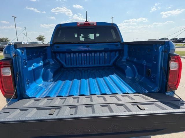 Used 2024 GMC Canyon Elevation w/ Convenience Package RWD image 5