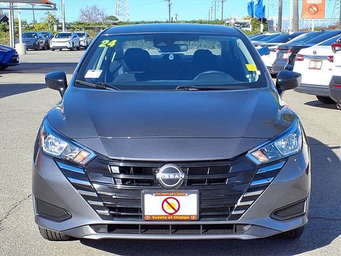 Used 2024 Nissan Versa S w/ Trunk Package image 2