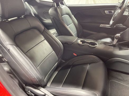 Used 2026 Ford Mustang Premium RWD image 9