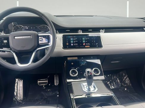 Used 2023 Land Rover Range Rover Evoque R-Dynamic SE AWD/4WD image 17