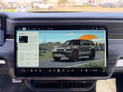 Used 2023 Rivian R1S Adventure image 15