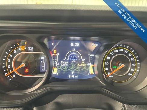 Used 2024 Jeep Wrangler Unlimited Sahara w/ Technology Group AWD/4WD image 21