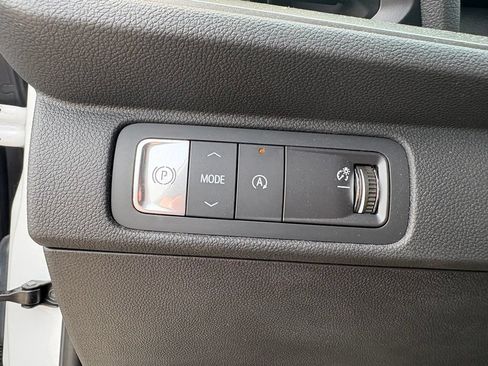 Used 2024 Chevrolet Traverse LT w/ LPO, Floor Liner Package FWD image 14