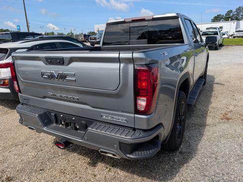 Used 2024 GMC Sierra 1500 Elevation w/ Elevation Premium Package AWD/4WD image 3