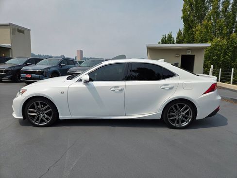 Used 2015 Lexus IS 250 w/ F-Sport Package RWD image 5