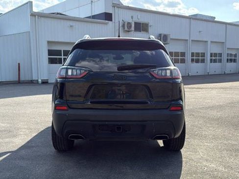 Used 2019 Jeep Cherokee Limited w/ Trailer Tow Group AWD/4WD image 7