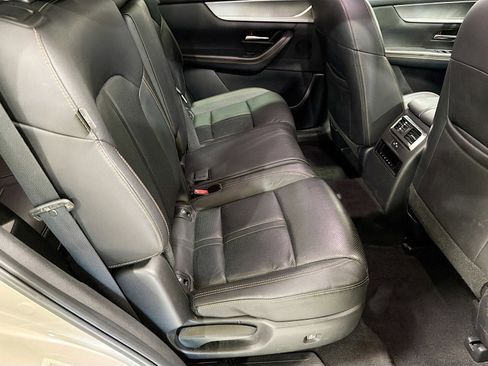 Used 2024 MAZDA CX-90 3.3 Turbo w/ Preferred Plus AWD/4WD image 19