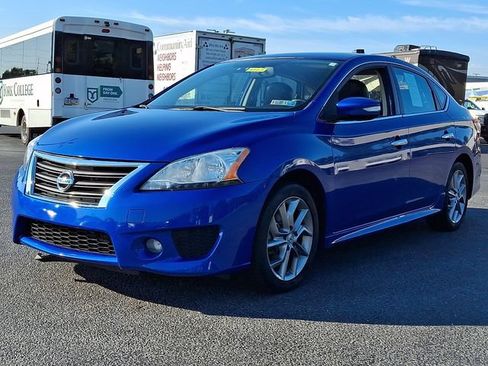 Used 2015 Nissan Sentra SR w/ SR Premium Package FWD image 6